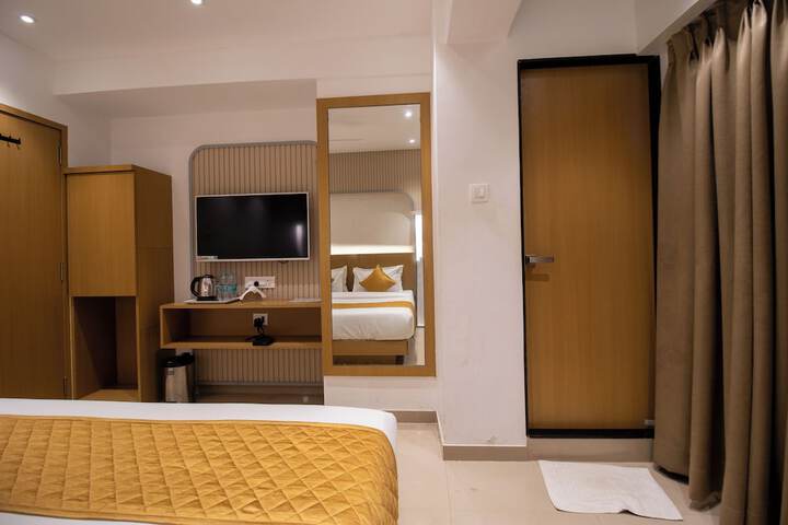 Room 43 of 86