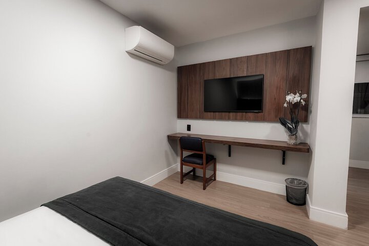 Room 51 of 130