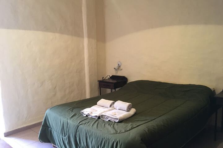 Room 14 of 40