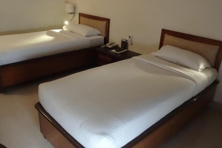 Room 14 of 43