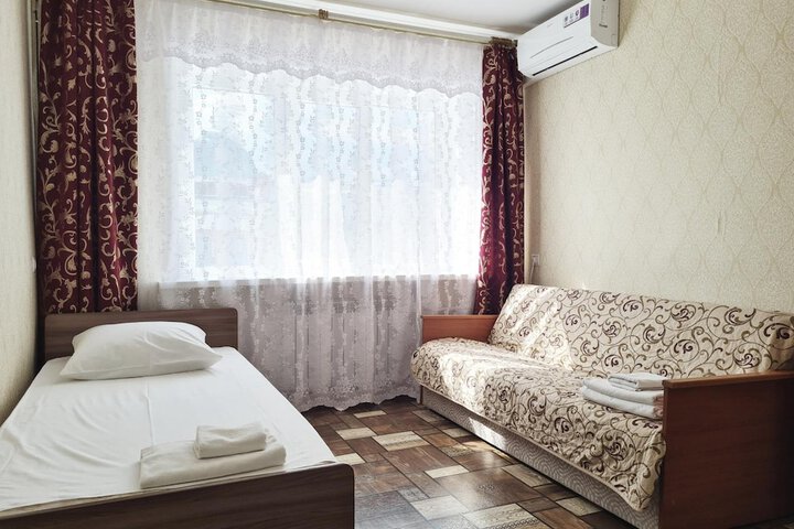 Room 28 of 54