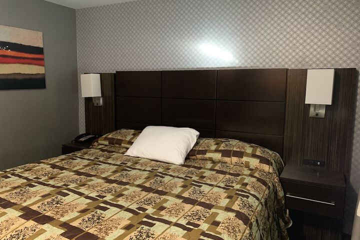 Standard | King Bed (14 of 14)