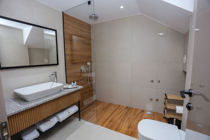 Room 30 of 45