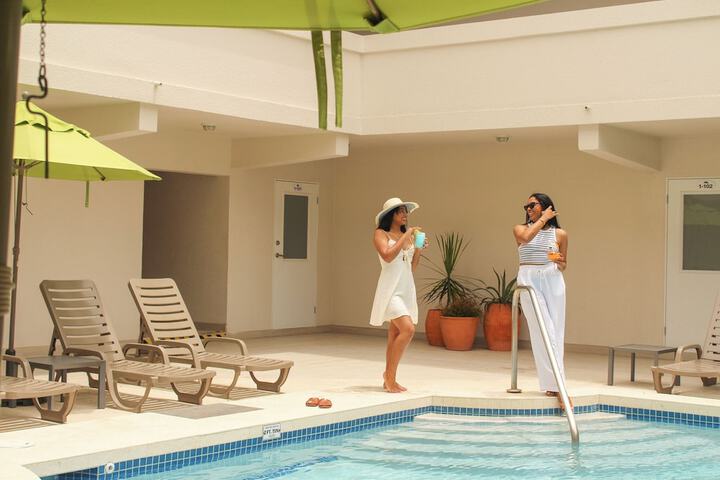 Hotel 75 of 77