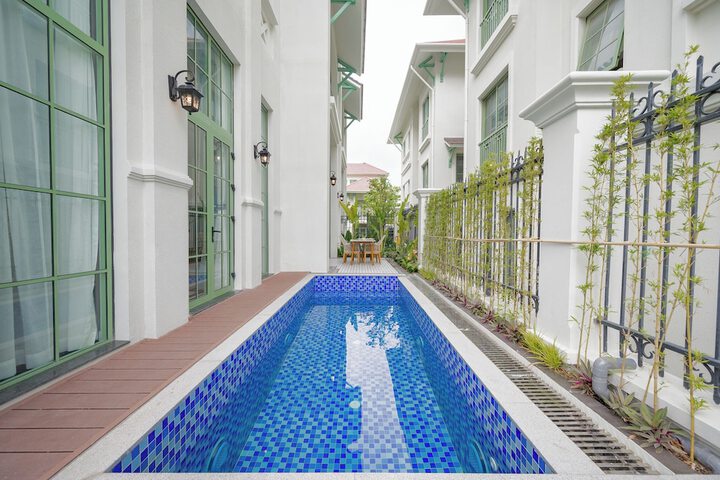 Pool 354 of 501