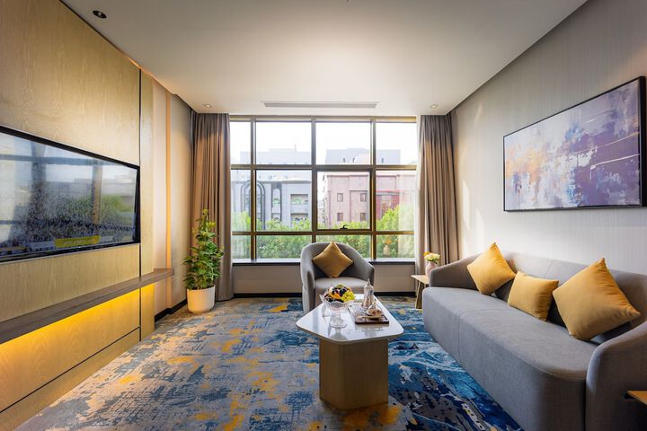 Room 45 of 86