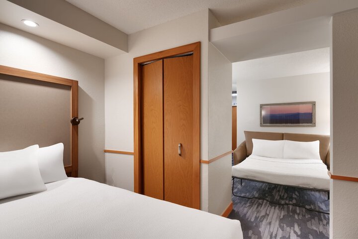 Room 4 of 31