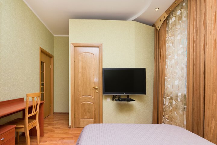Room 30 of 76