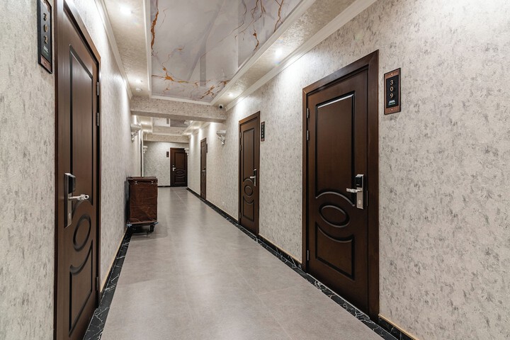 Ballroom/Hall 79 of 84