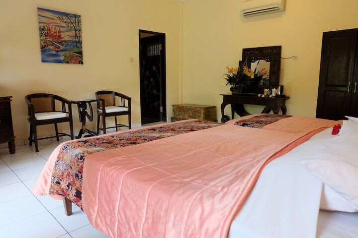 Room 12 of 68