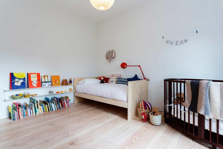 Veeve - Canonbury Charm