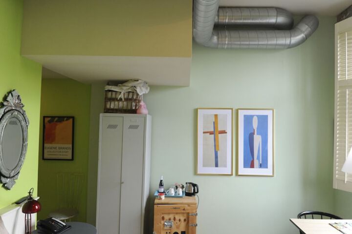 Room 10 of 48