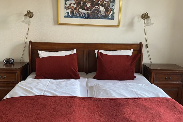 Room 91 of 214