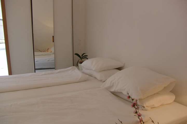 Room 22 of 62