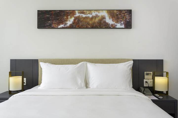 Room 12 of 70