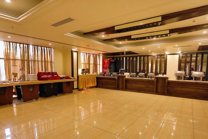 Dining Photos