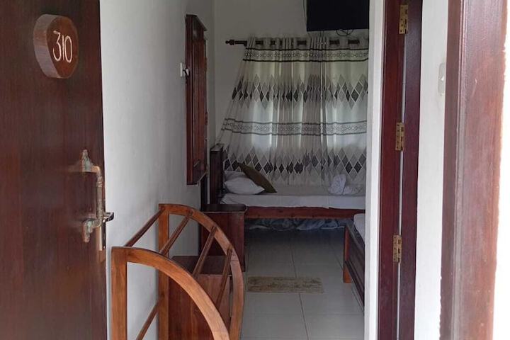 Room 14 of 41