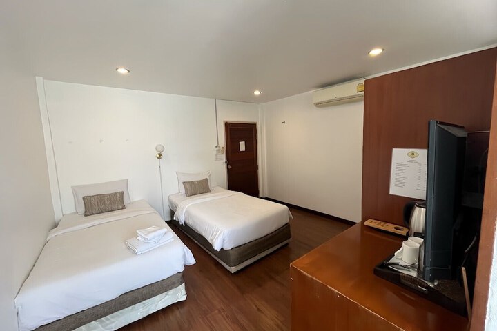 Room 88 of 149