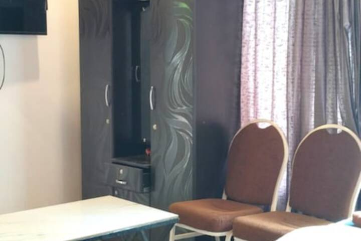 Room 57 of 117