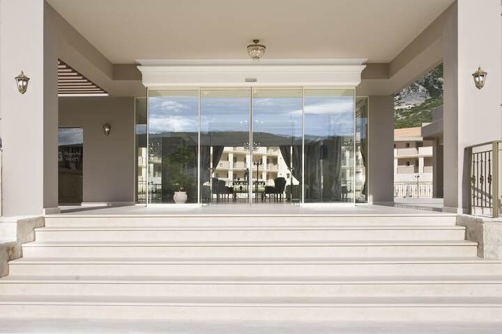 Hotel 63 of 68
