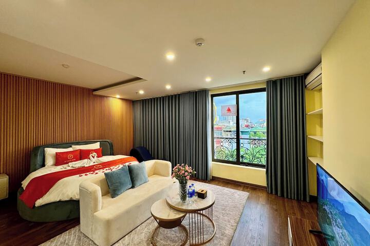Room 25 of 36