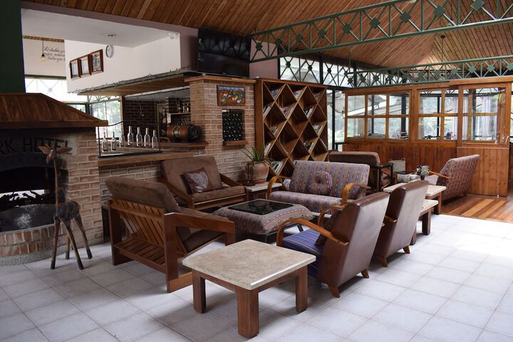 Hotel Interior 5 of 131