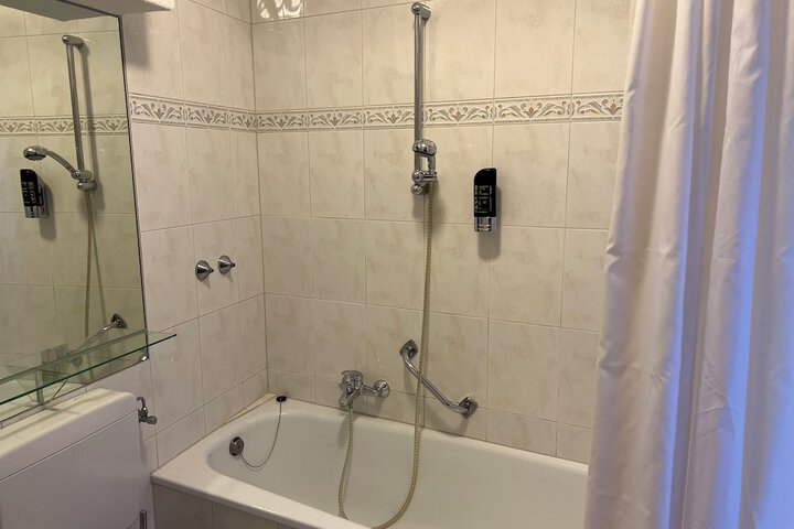 Room 26 of 51