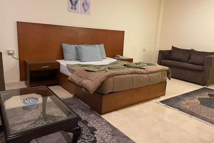 Room 19 of 32