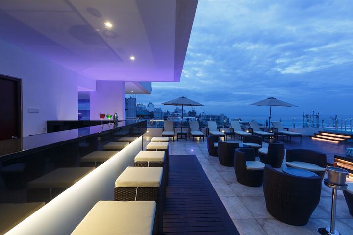 Terrace/Patio 68 of 70