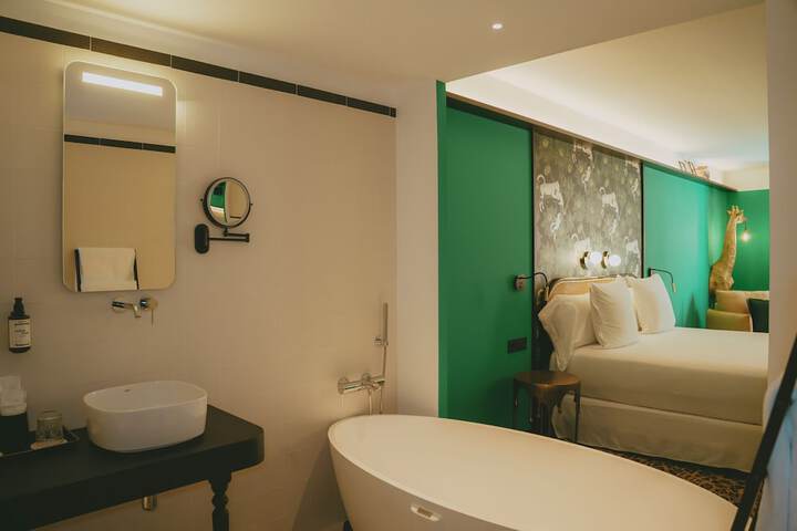 Room 31 of 54
