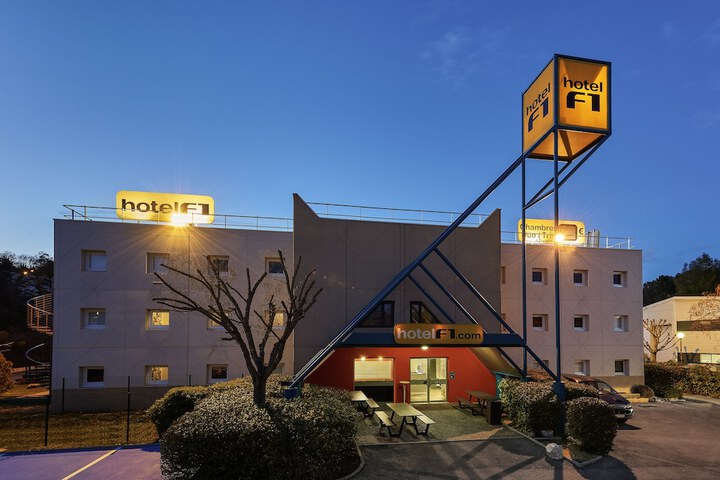 Hotel 51 of 61