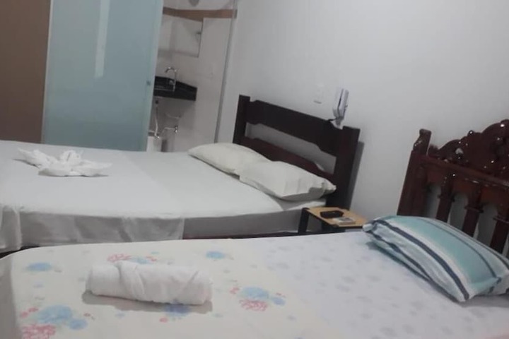 Room 32 of 50