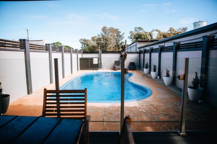 Pool 69 of 92