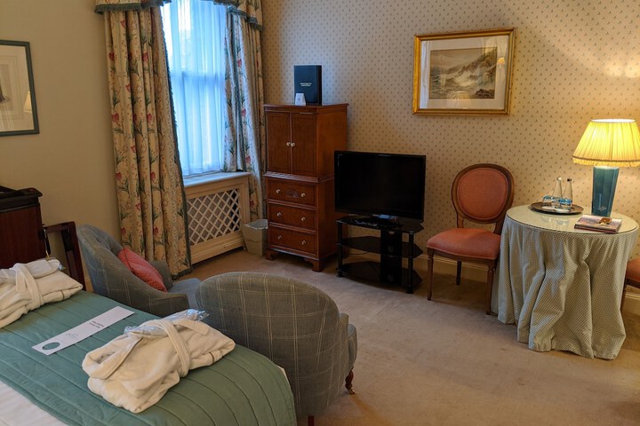 Room 18 of 49