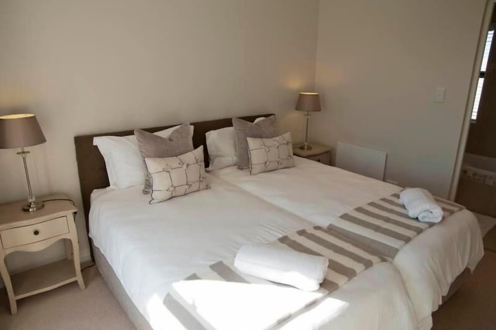 Room 6 of 19