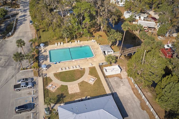 Pool 9 of 29