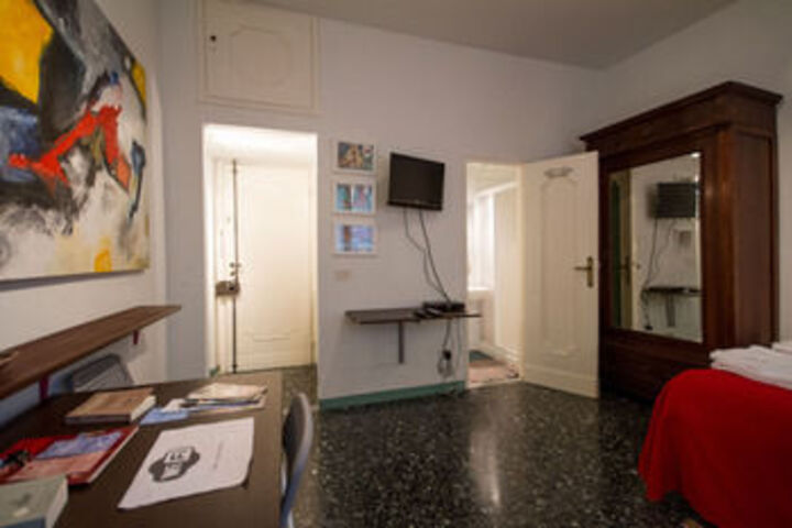 Room 72 of 161