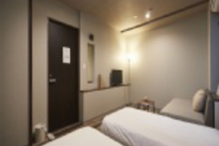 Room 108 of 288