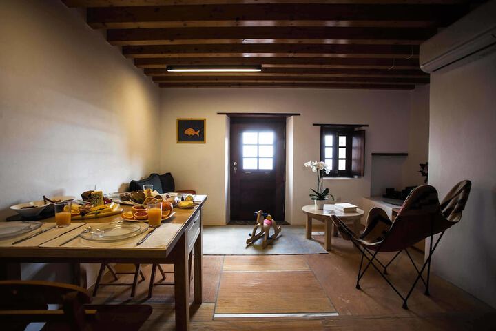 Room 28 of 52