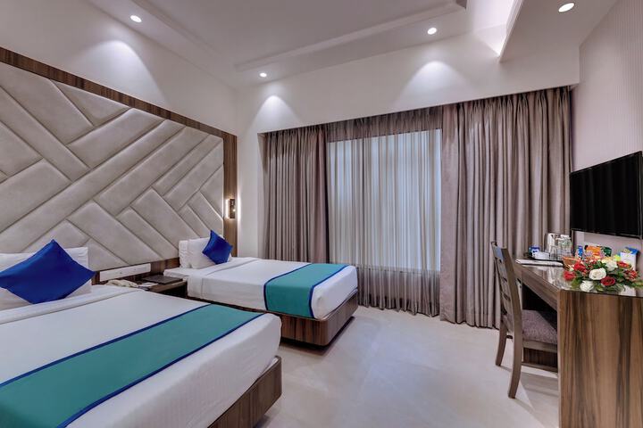 Room 5 of 27
