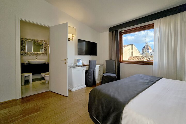 Room 42 of 91