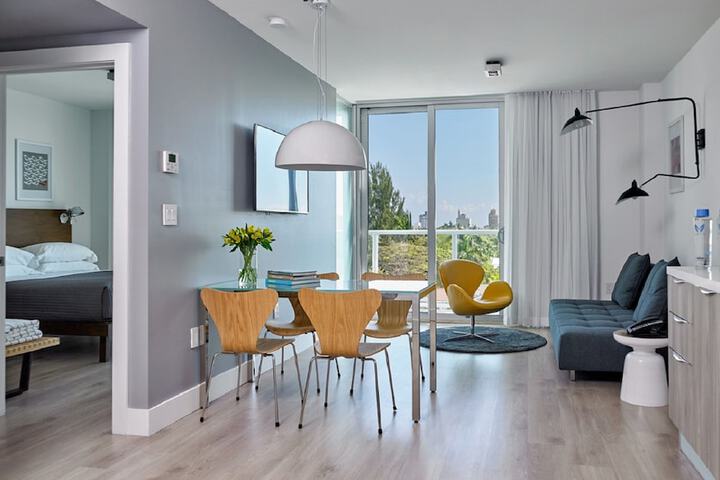 Private kitchenette