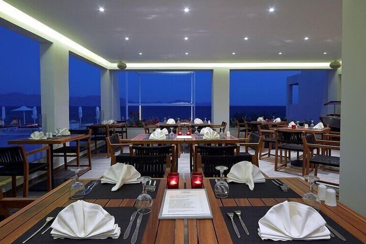 Dining 145 of 165