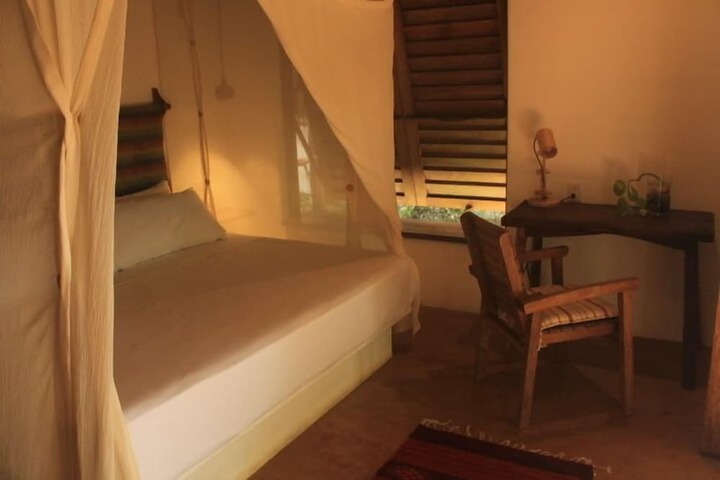 Room 10 of 72