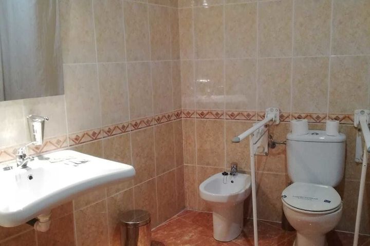 Room 2 of 11