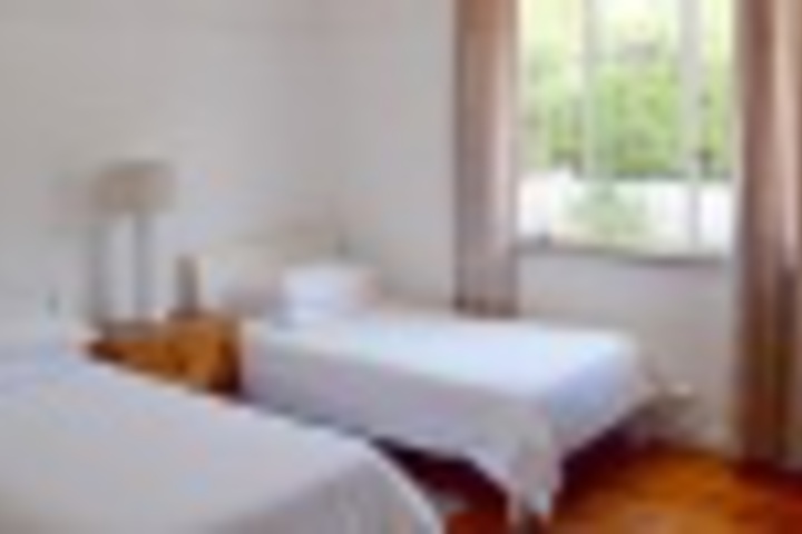 Room 520 of 648