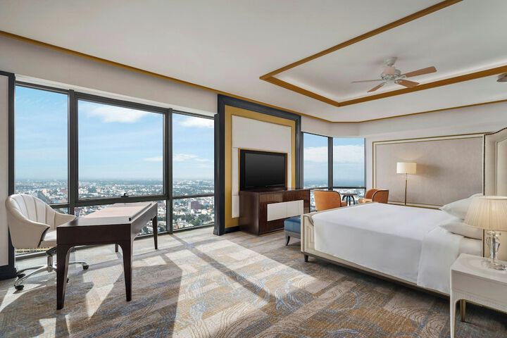Room 40 of 94
