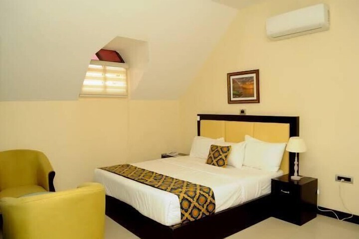 Room 10 of 59
