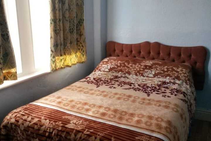 Room 2 of 34