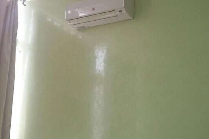 Room 8 of 32